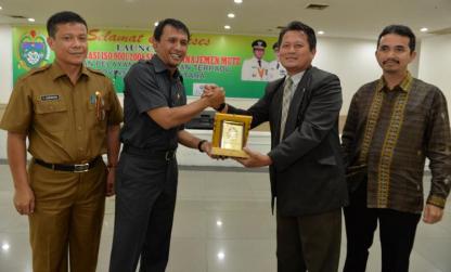 GUBSU LUNCURKAN SERTIFIKAT ISO 9001:2008 MANJEMEN MUTU BPPTSU